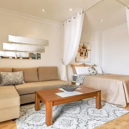 Appartement Overlooking The Ocean *