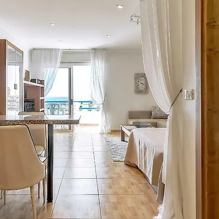 Apartment Overlooking The Ocean